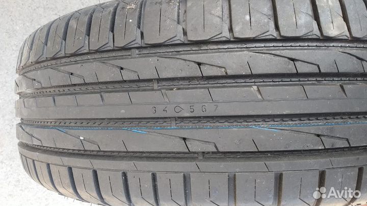 Nokian Tyres Hakka Blue 2 SUV 215/65 R16 102V