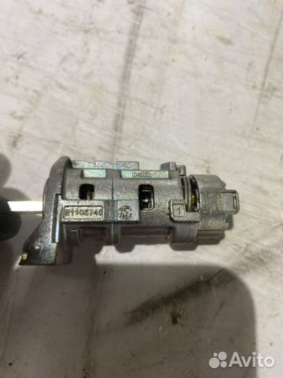 Замок зажигания LADA Xray ваз 21129 2016