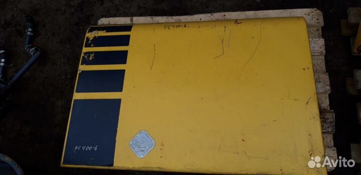 Дверь экскаватора Komatsu PC400-6