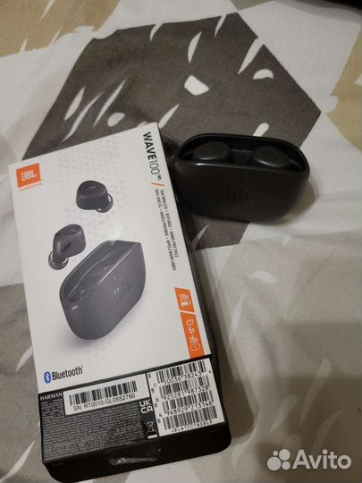 Беспроводные наушники jbl