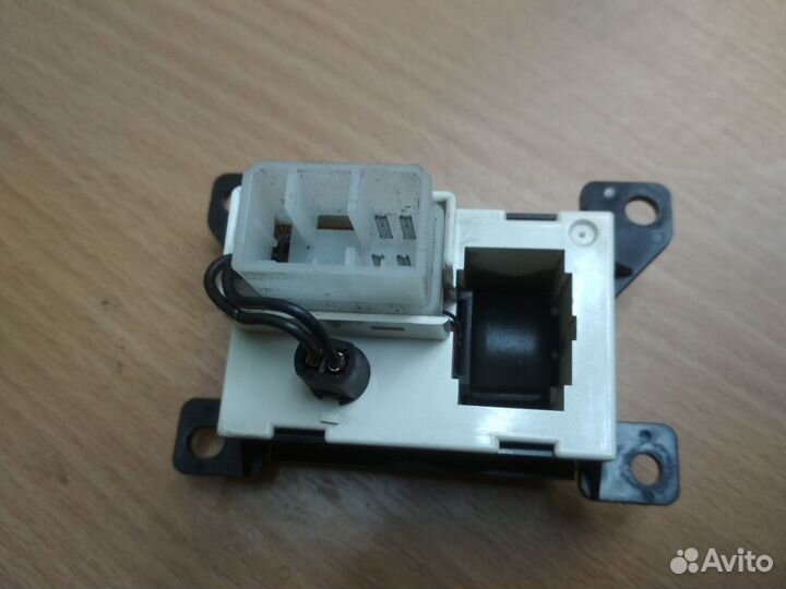 Кнопка регулировки угла фар, Mazda 626 GD