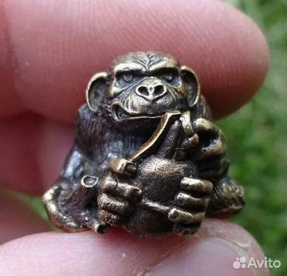 Бусина Темляк Брелок Обезьяна с Гранатой Мартышка