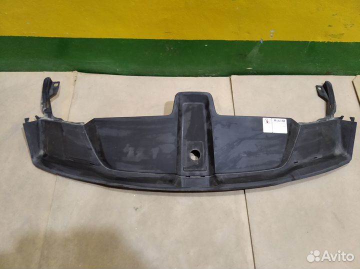 Накладка замка капота Porsche Cayenne Порше Кайен