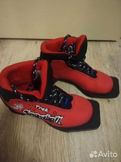Лыжные ботинки детские
