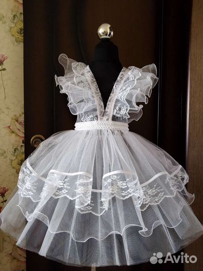 Белый школьный фартук на рост 122-128