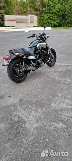 Yamaha V-Max 1200