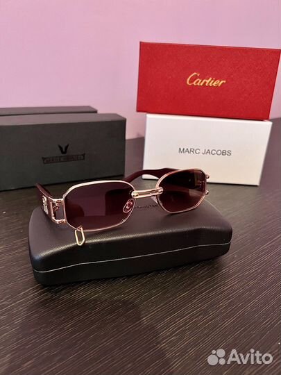 Солнцезащитные очки женские