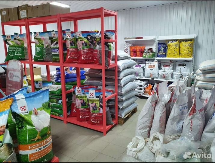 Корма и добавки для животных