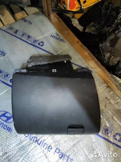 Бардачок Х2к845-31000 Kia Soul 2010 AM D4FB