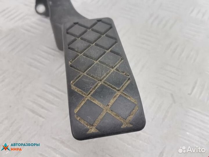 Педаль Volkswagen Transporter T5 2004 7H1721503K