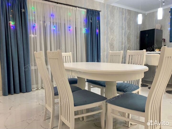 Столы и стулья