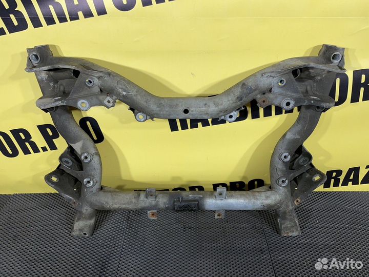 Подрамник передний Mercedes-Benz C-class