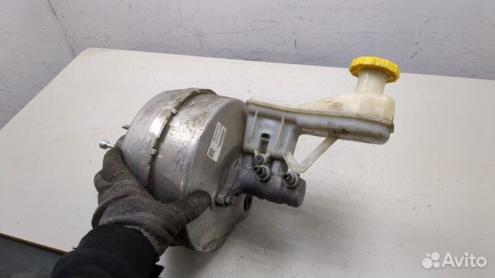 Цилиндр тормозной главный Chrysler Pacifica, 2017