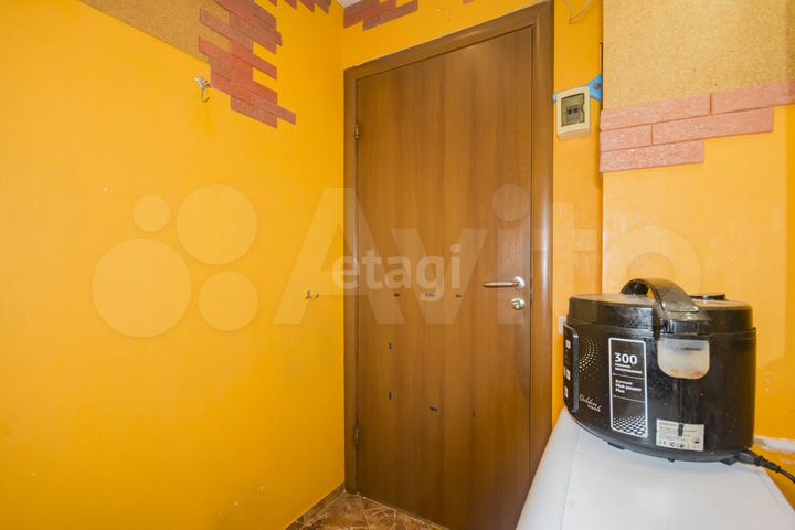 Комната 11,9 м² в 5-к., 3/9 эт.