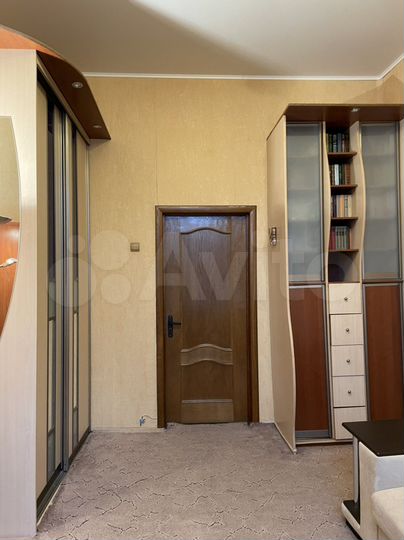 Комната 14,5 м² в 3-к., 1/5 эт.