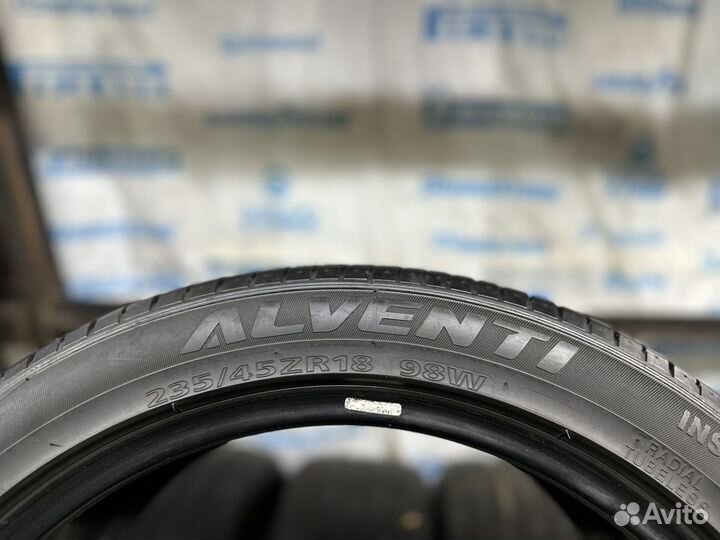 Zeta Alventi 235/45 R18 98W