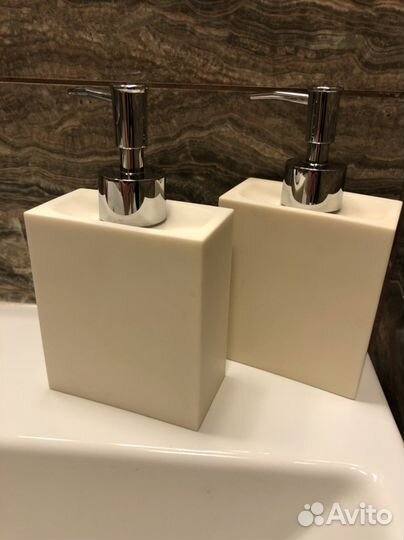 Дозатор для жидкого мыла