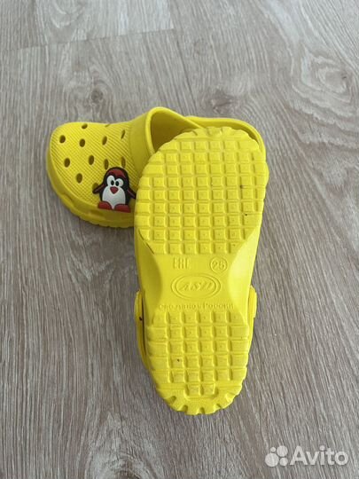 Шлепки типа crocs