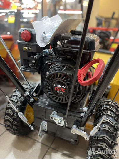 Подметальная машина Honda