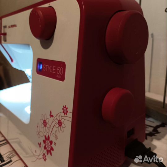 Швейная машина aurora 50