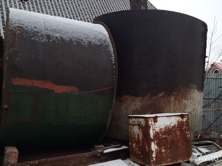 Ёмкость для воды металлическая 1штука