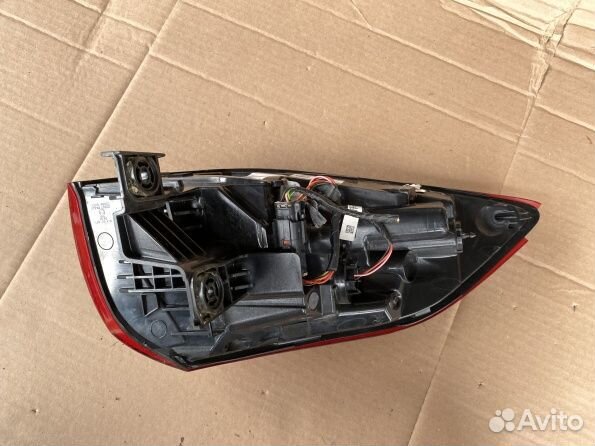 Hyundai Tucson 3 TL фонарь задний на крыле