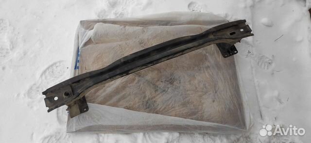 Усилитель заднего бампера Volkswagen Tiguan 2