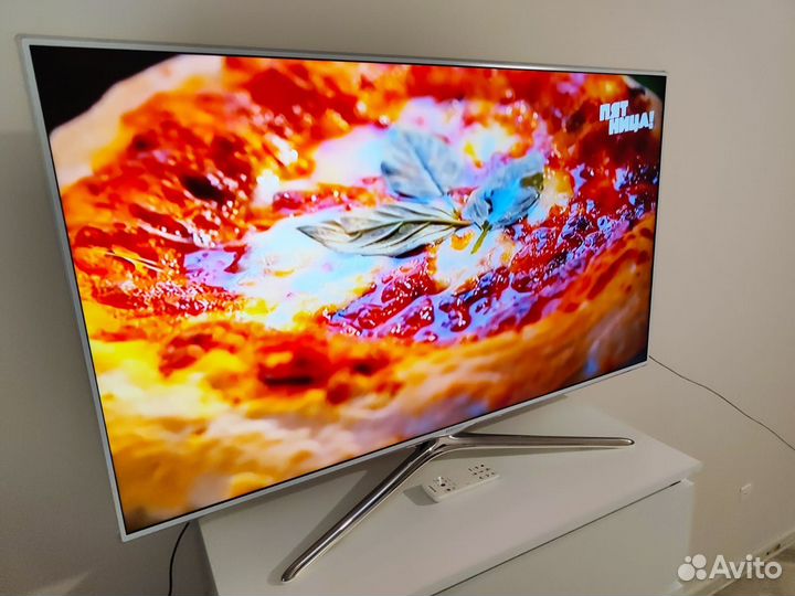 Большой ЖК LED SMART 3D телевизор Samsung' 117 см