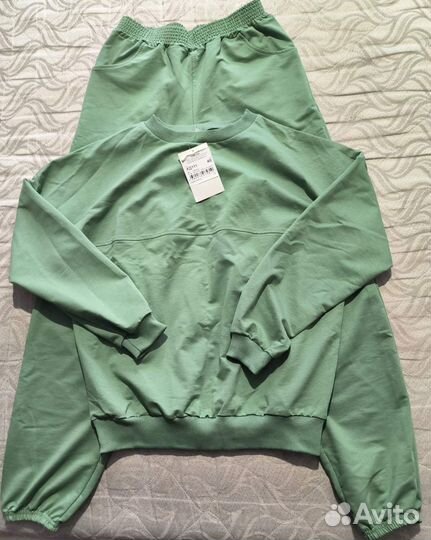 Спортивный костюм женский 48 50 новый