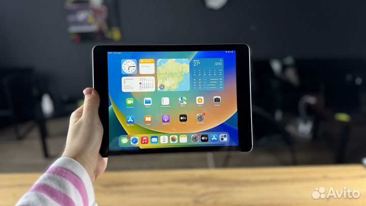 iPad 5 2017 32 gb Красивый