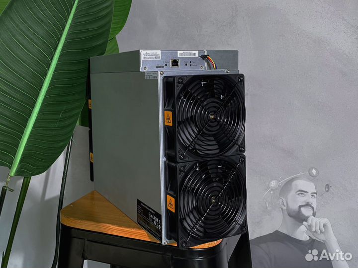 Antminer S21 HYD asic