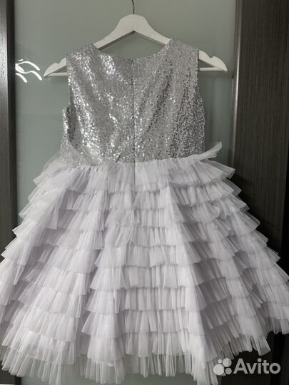 Нарядное платье для девочки 128-134