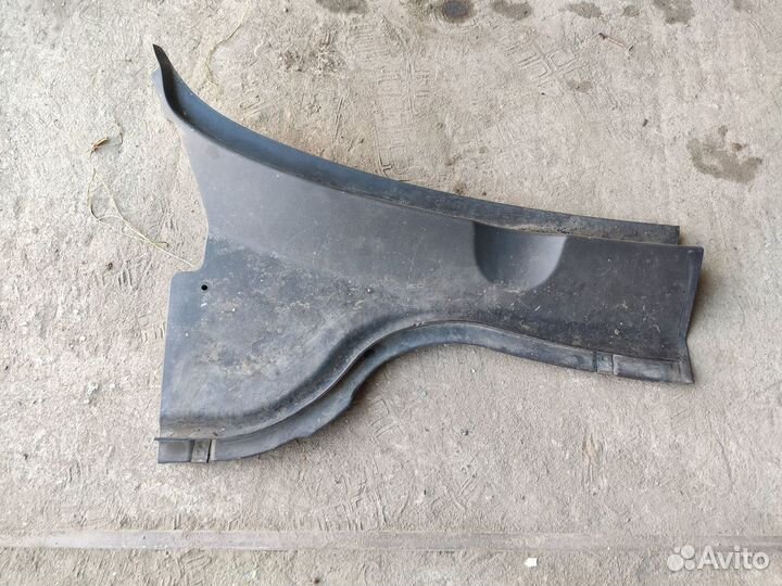 Жабо накладка лобового стекла WV Passat B6 правая