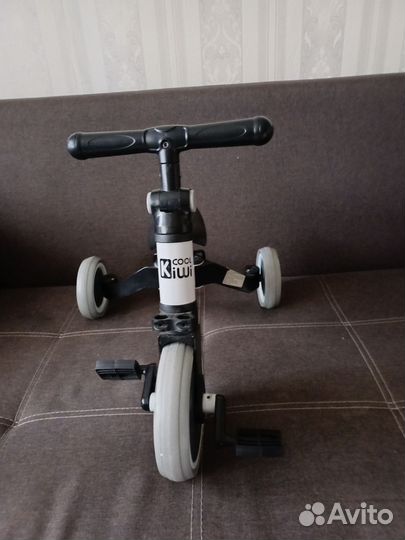Трехколесный велосипед+велобег 2 в 1