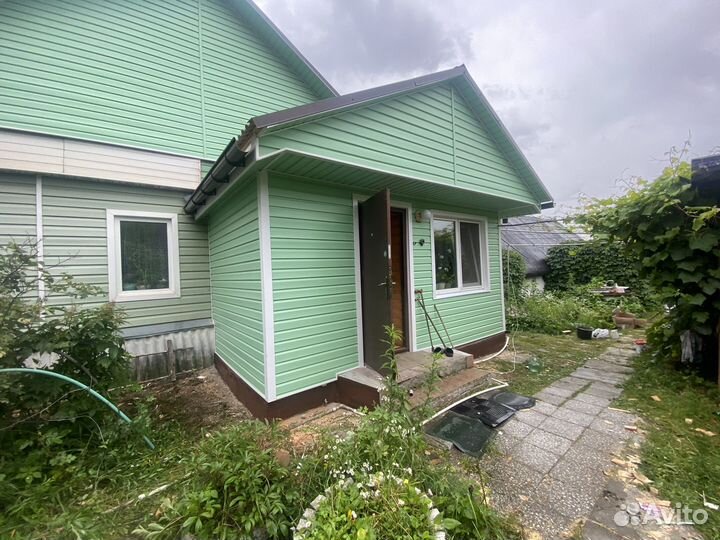 Бригада строителей