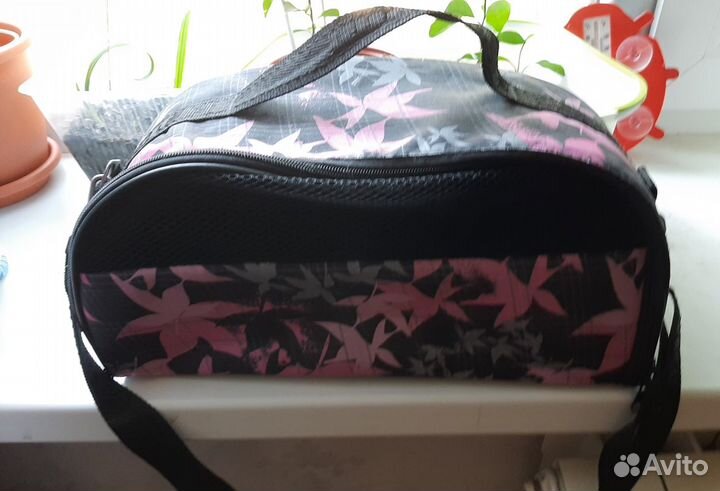 Переноска для мелких собак, кошек