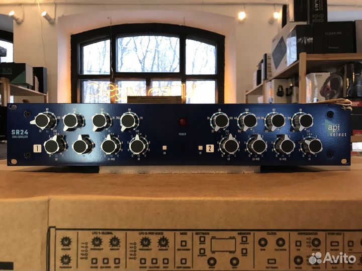 API Audio select SR24 dual-channel equalizer