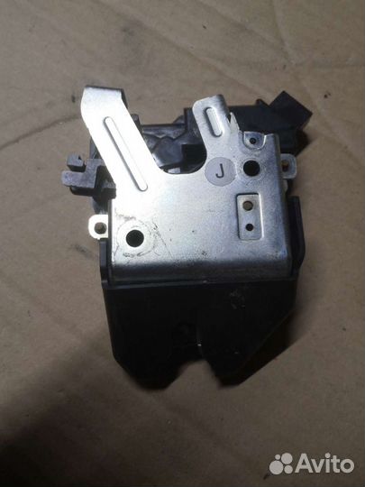 Замок багажника Honda Civic 4d 2006-2014