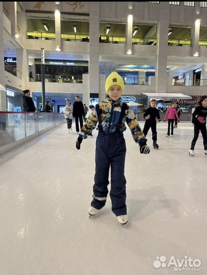 Тренер по фигурному катанию