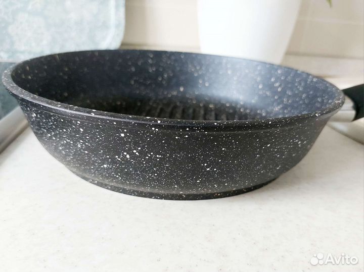 Сковорода гриль 24 см Vari