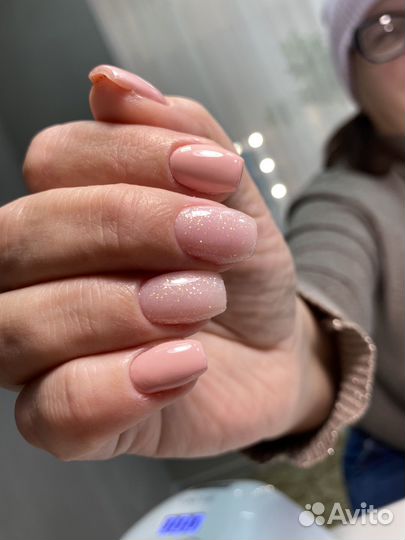 Мастер маникюра