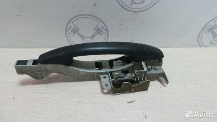 Ручка передней правой двери наружная передняя