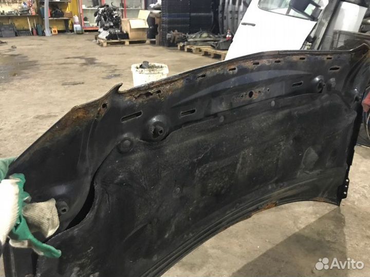 Капот Mercedes Vito W639 ом646