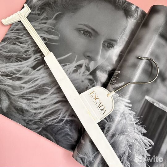 Плечики для одежды винтаж escada