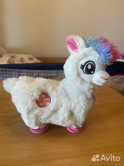 Pets Alive Танцующая лама