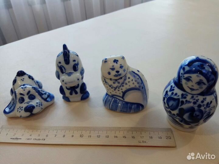 Гжельские фарфоровые фигурки