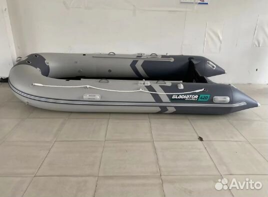 Надувная лодка gladiator E420S белый/серый
