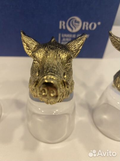 Стопки животных новые