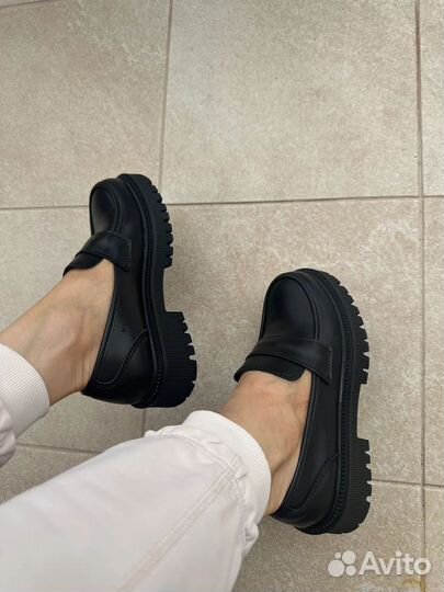 Женские лоферы