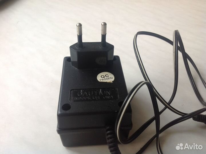 Блок питания сетевой 220/5V, 200mA, 2.5х0.8 мм